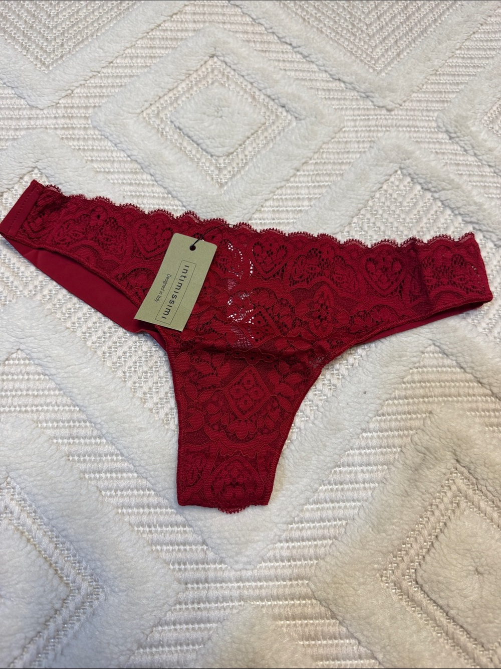 INTIMISSIMI - Red Lace Thong